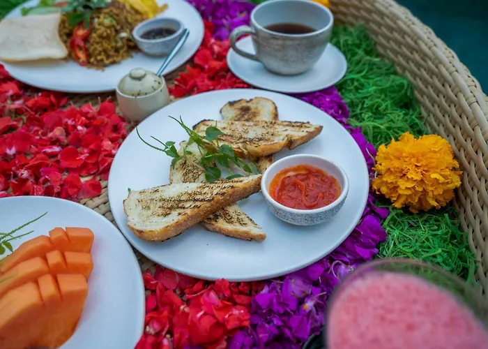 Hotel Suralaya 4*